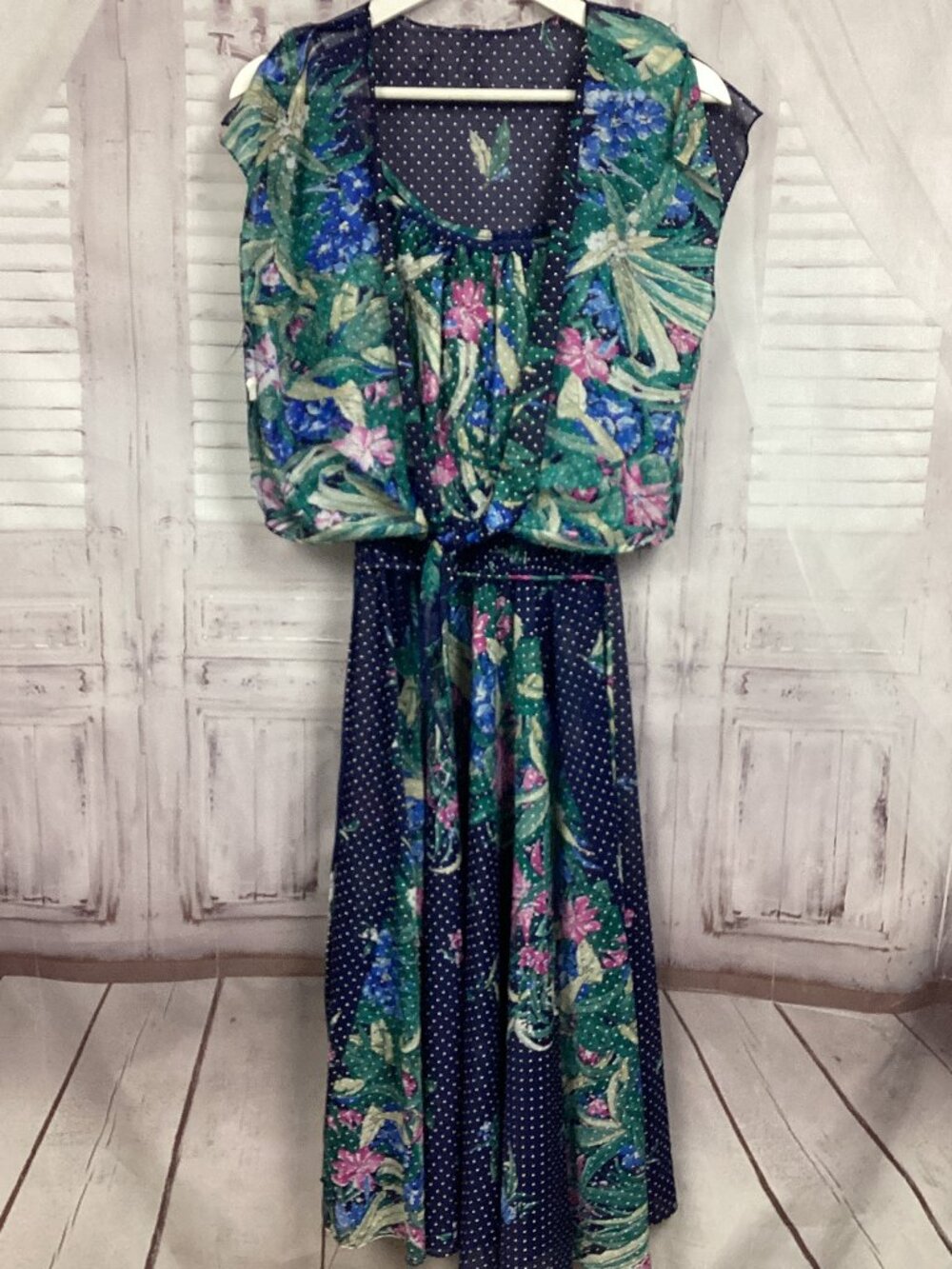 Vintage Wendy One 70’s Floral Dress w/cardigan and thin belt  11/12